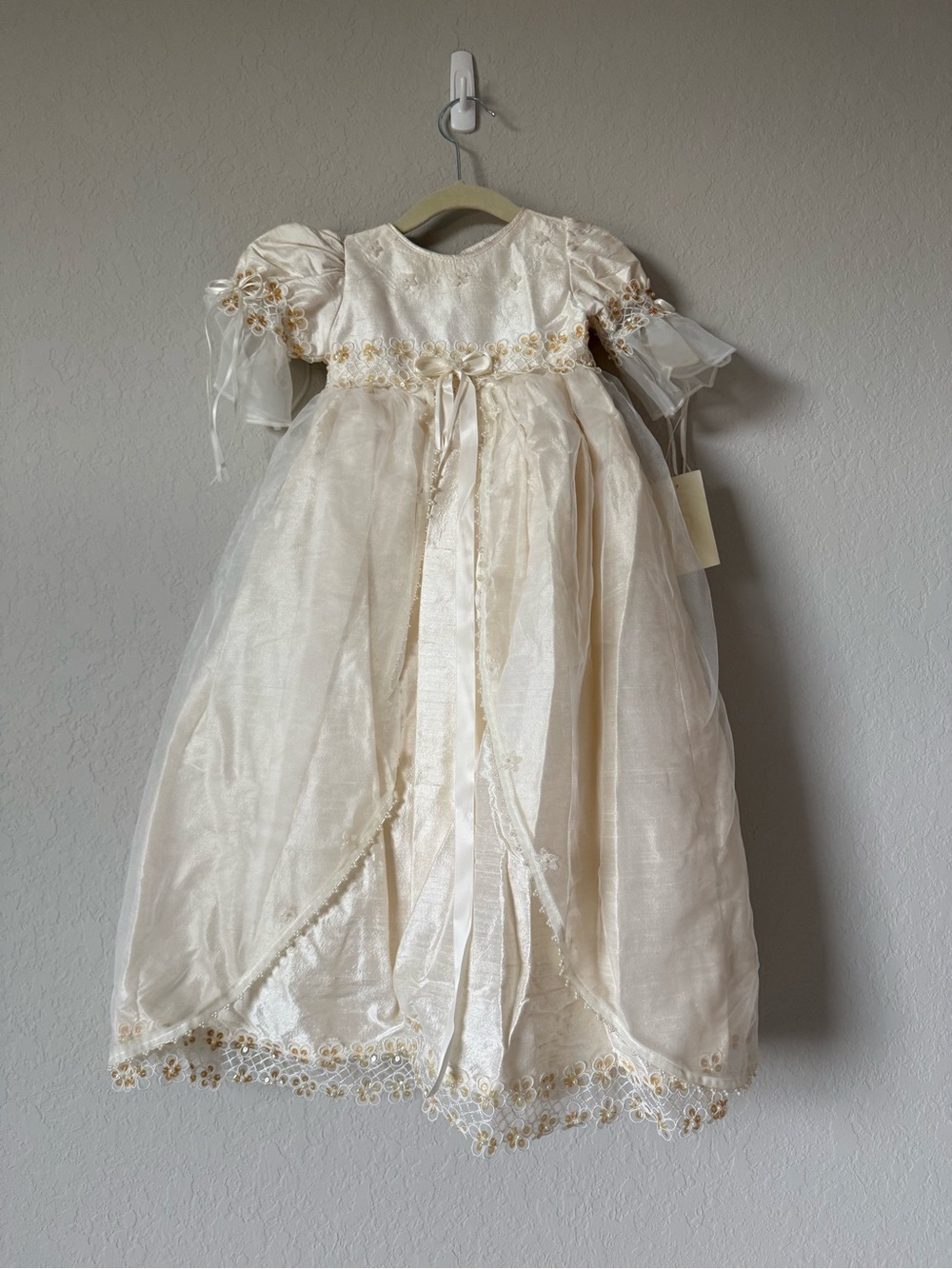 Ivory Tulle & Lace infant Christening Gown 6 months Delicate Embroidered Detail